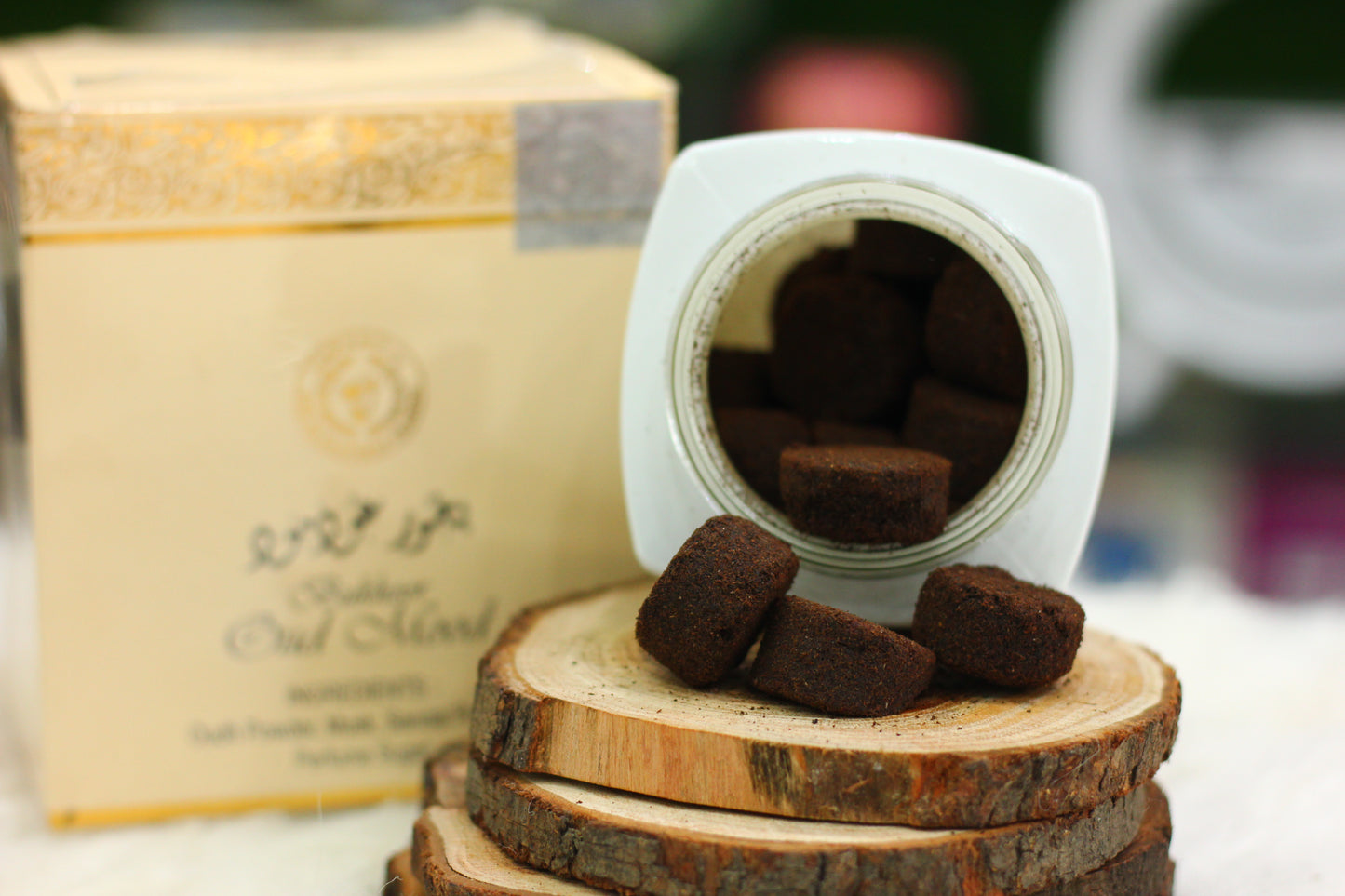 Bakhoor Oud Mood - A Luxurious & Captivating Incense