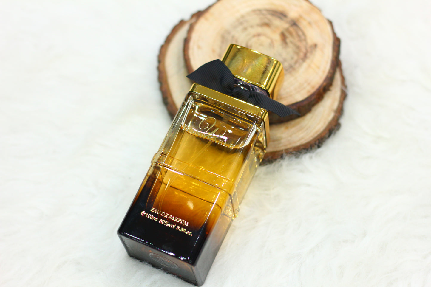 Honorable Perfume for Women - A Sophisticated Floral Fragrance