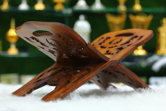 Wooden Quran Pak Rehal Large - A Timeless Treasure
