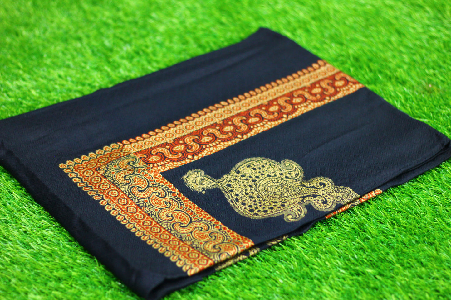 Omani Romal - A Traditional Wear