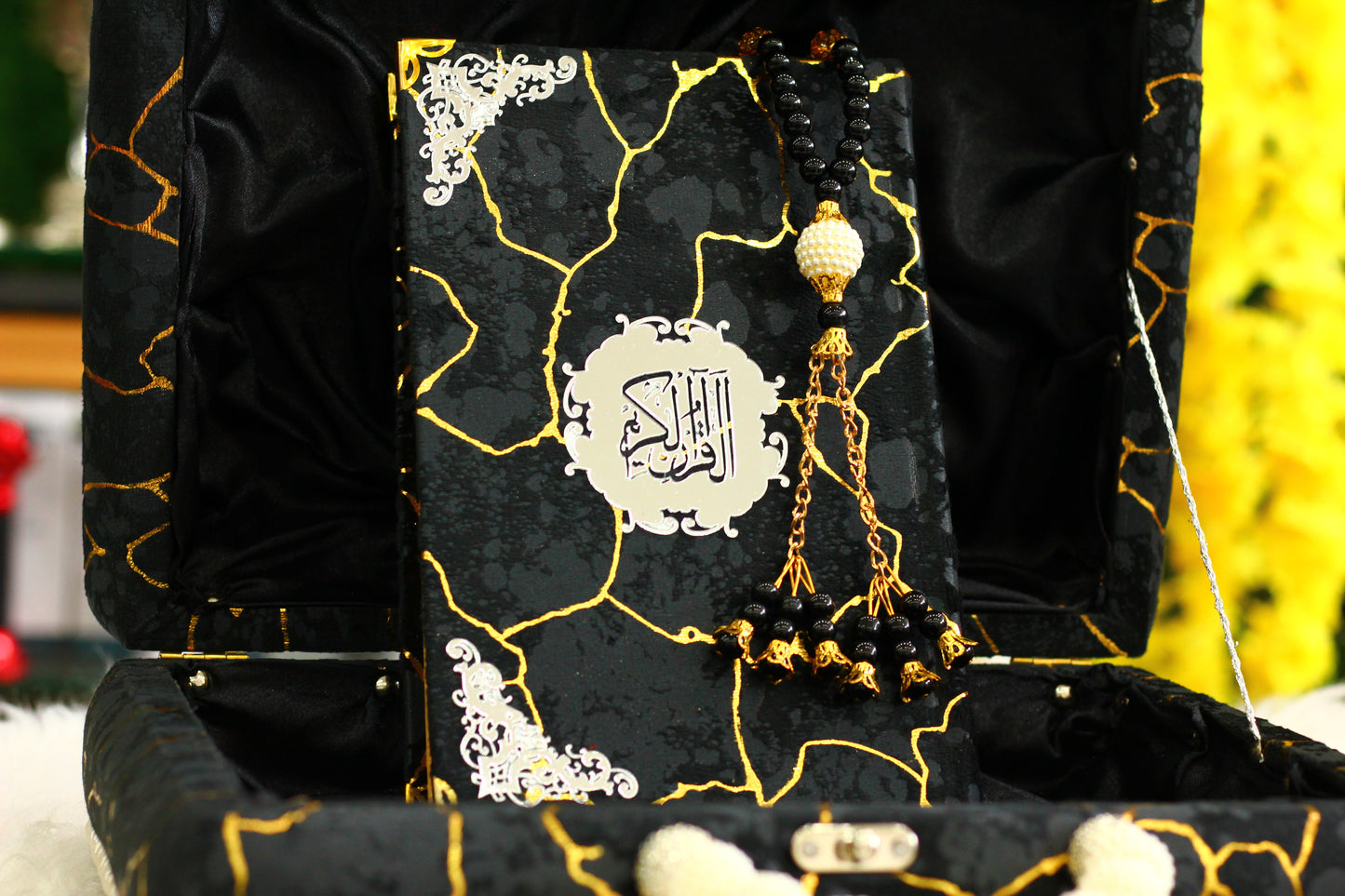Black Lightning Print Briefcase Box Quran - A Bold and Sophisticated Way to Carry Your Faith