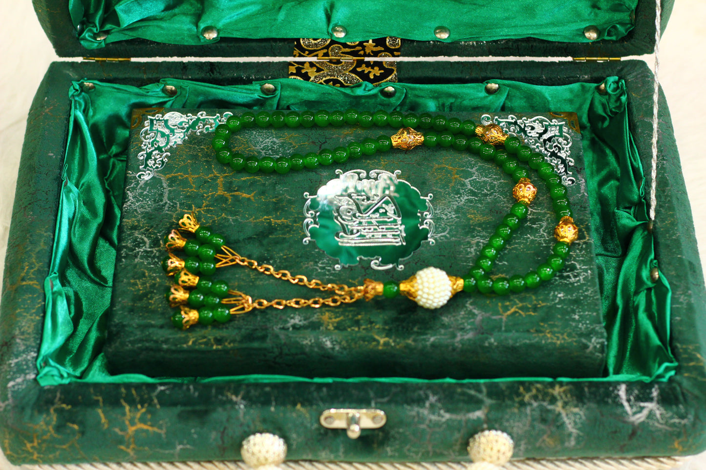 Dark Green Lightning Print Briefcase Box Quran - A Bold and Sophisticated Way to Carry Your Faith
