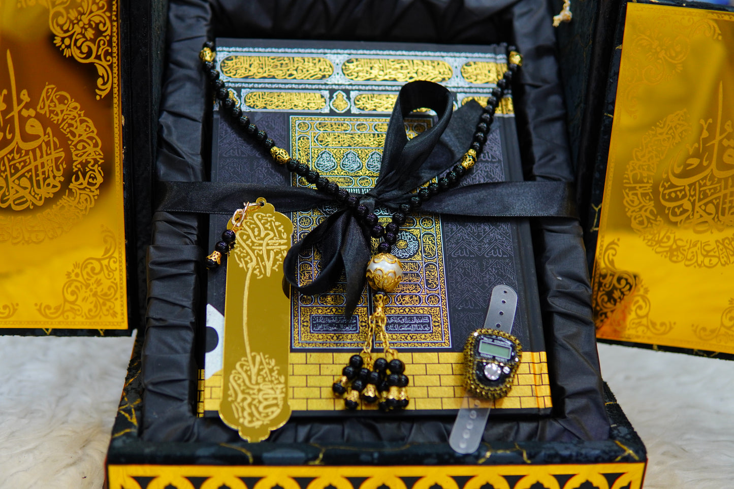 Ghilaf-e-Kabaa Texture Kiswah luxury Quran & jayenamaz Set KBA114