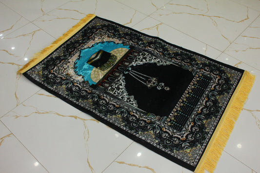 Turkish Janamaz with Kaba Design - Luxury Prayer Mat