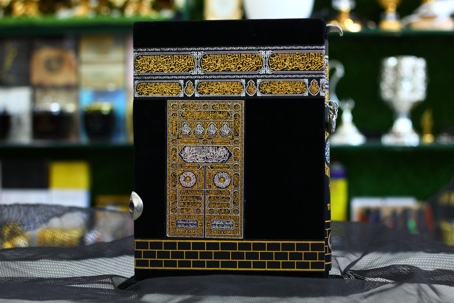 Ghilaf-e-Kaba Design Quran Pak with Jali Gift Pak - Premium Edition