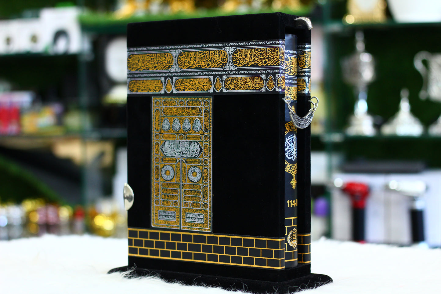 Ghilaf-e-Kaba Design Quran Pak with Jali Gift Pak - Premium Edition