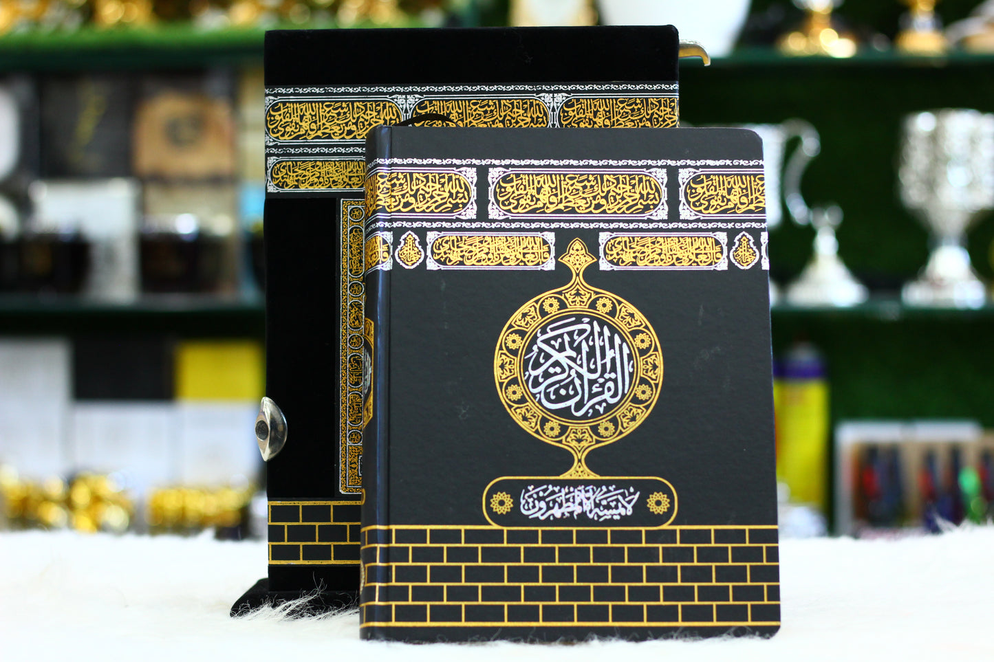 Ghilaf-e-Kaba Design Quran Pak with Jali Gift Pak - Premium Edition